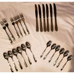 Lenox 18/10 Summerville Flatware 24 Piece Set
